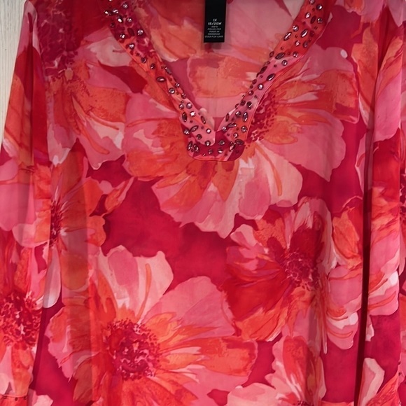 Maggie Barnes Beaded Asymmetrical Long Sleeve Blouse 1X - Picture 2 of 14